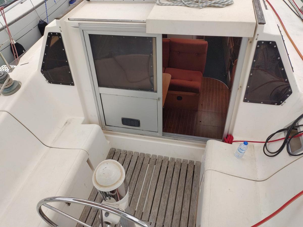 Zeebra - Jeanneau Espace 1000 Sailboat Lisboa Ngoại thất bức ảnh