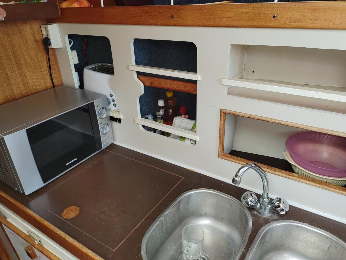 Zeebra - Jeanneau Espace 1000 Sailboat Lisboa Ngoại thất bức ảnh